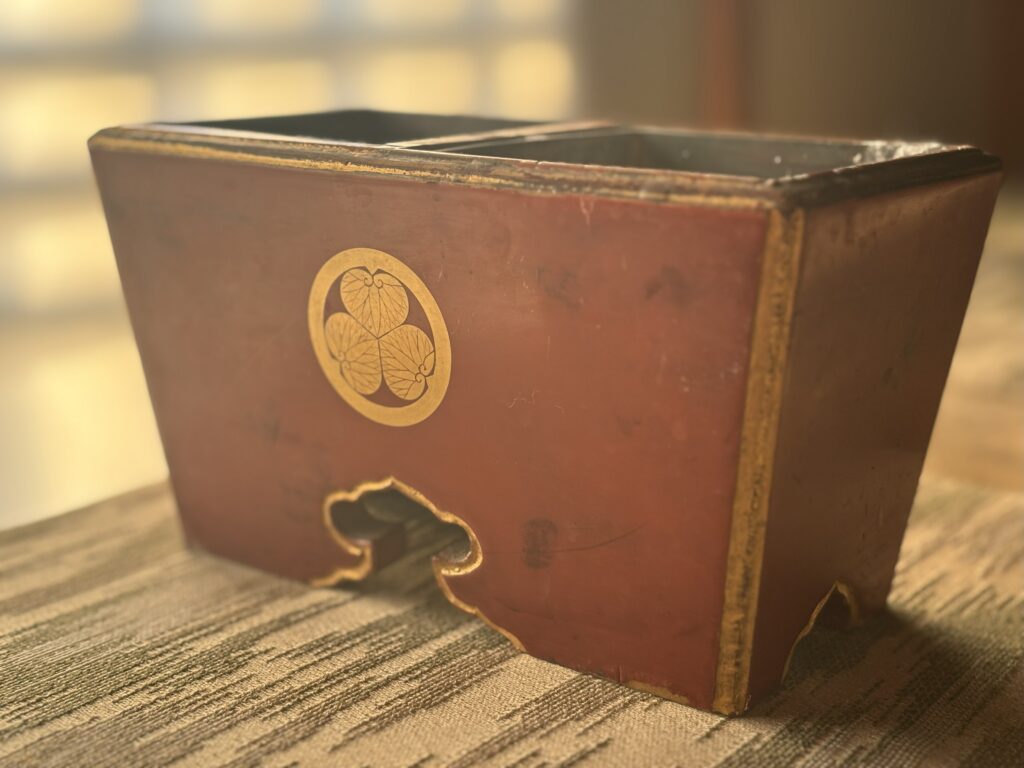 徳川家家紋入り香炉